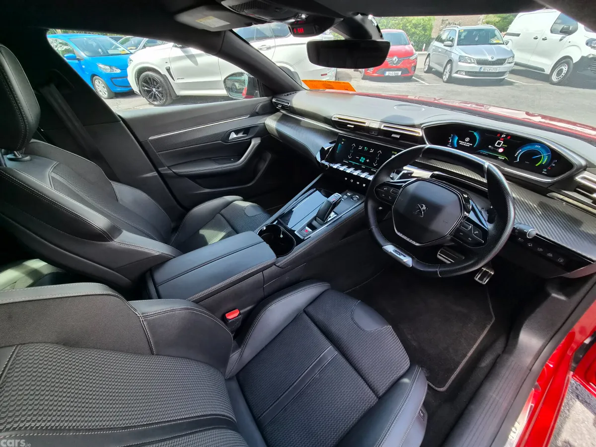 Peugeot 508 Estate/Jeep, Petrol Plug-in Hybrid, 2022, Red