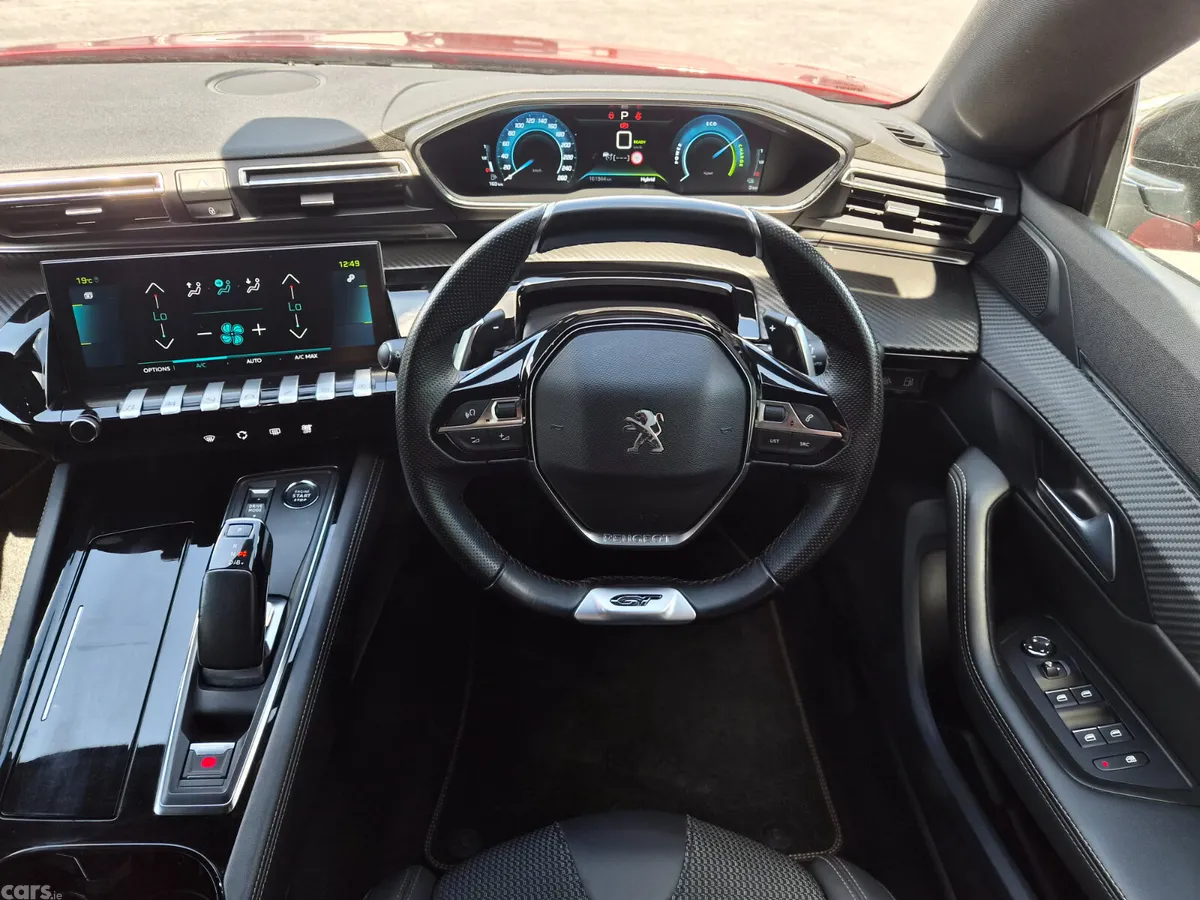 Peugeot 508 Estate/Jeep, Petrol Plug-in Hybrid, 2022, Red