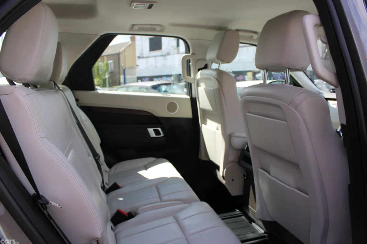 Land Rover Discovery SUV, Diesel, 2017, Grey