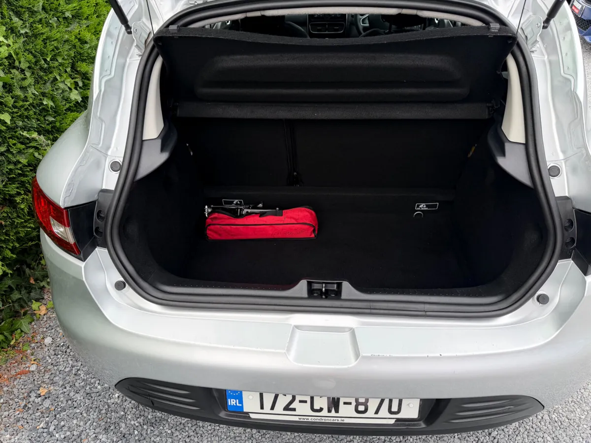 Renault Clio Hatchback, Diesel, 2017, Silver