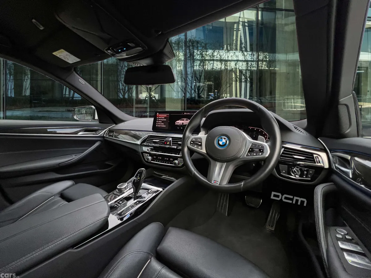 BMW 5-Series Saloon, Petrol Plug-in Hybrid, 2022, White