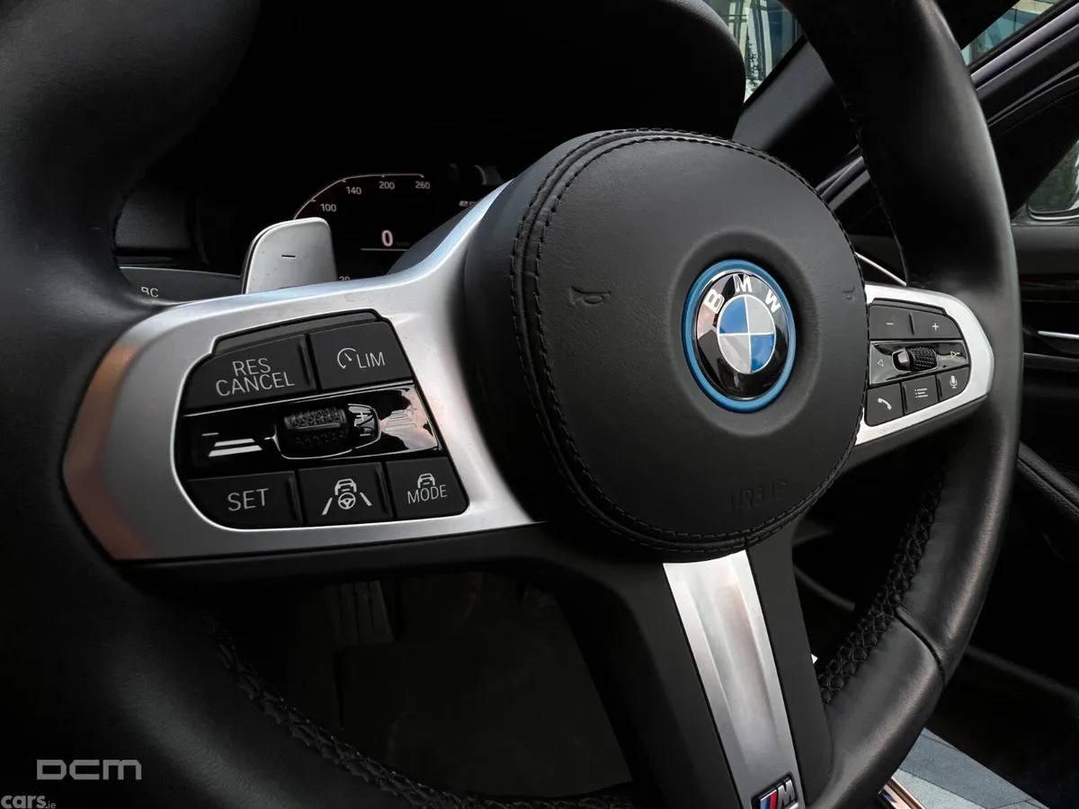 BMW 5-Series Saloon, Petrol Plug-in Hybrid, 2022, White
