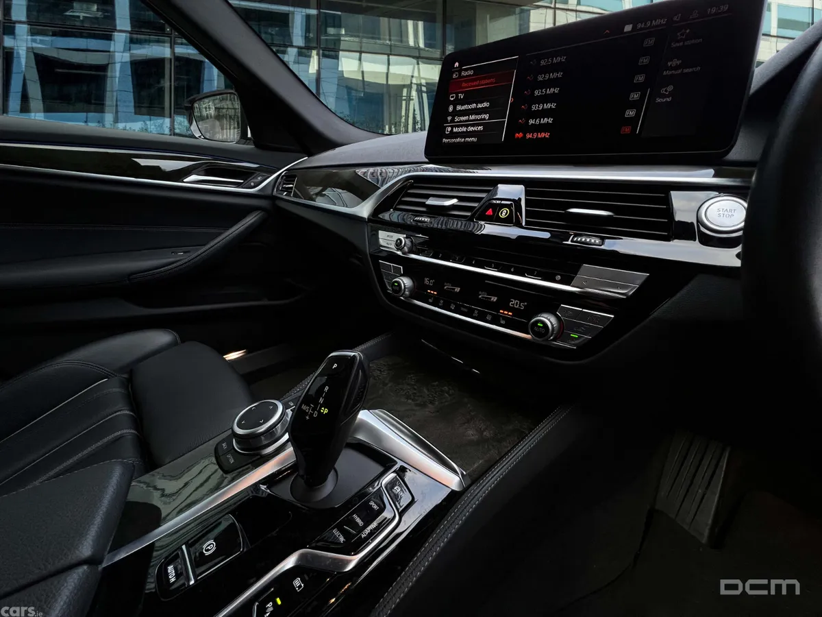 BMW 5-Series Saloon, Petrol Plug-in Hybrid, 2022, White