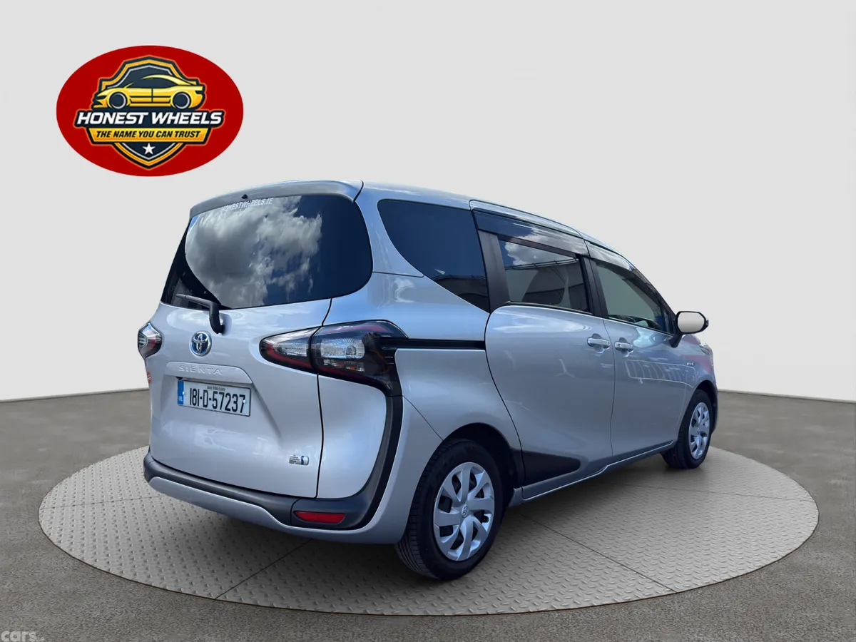 Toyota Sienta MPV, Petrol Hybrid, 2018, Silver