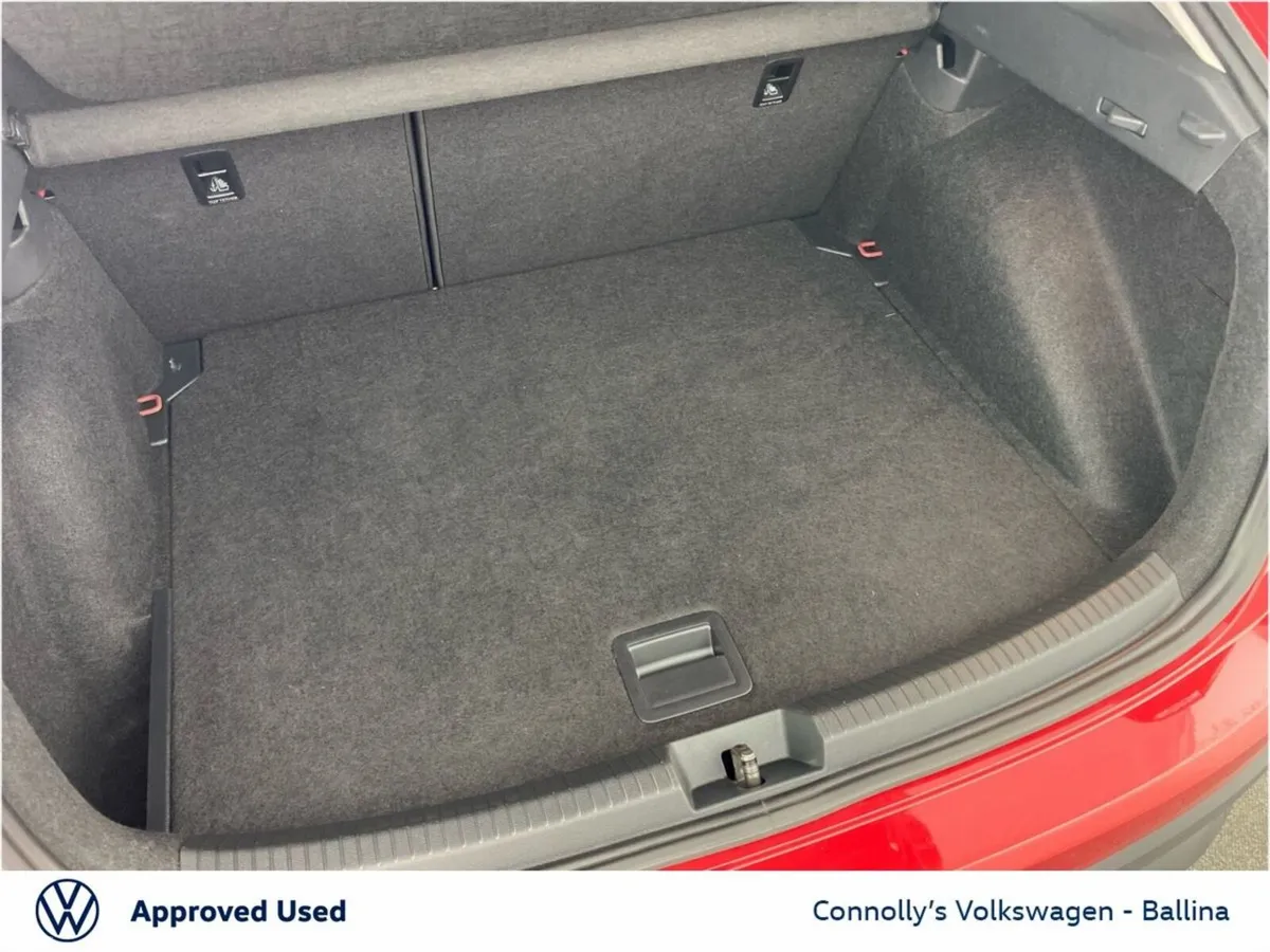 Volkswagen Taigo Estate, Petrol, 2023, Red