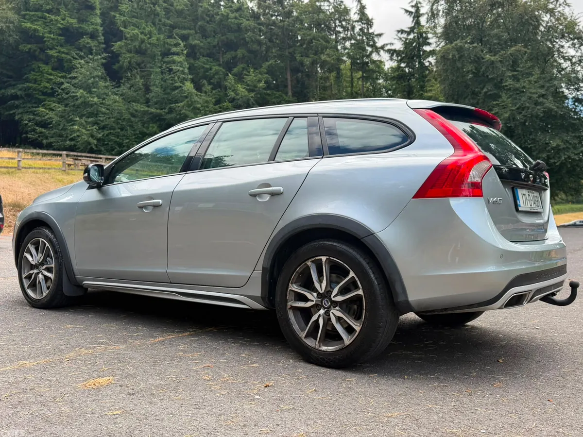 Volvo V60 Estate, Diesel, 2017, Grey