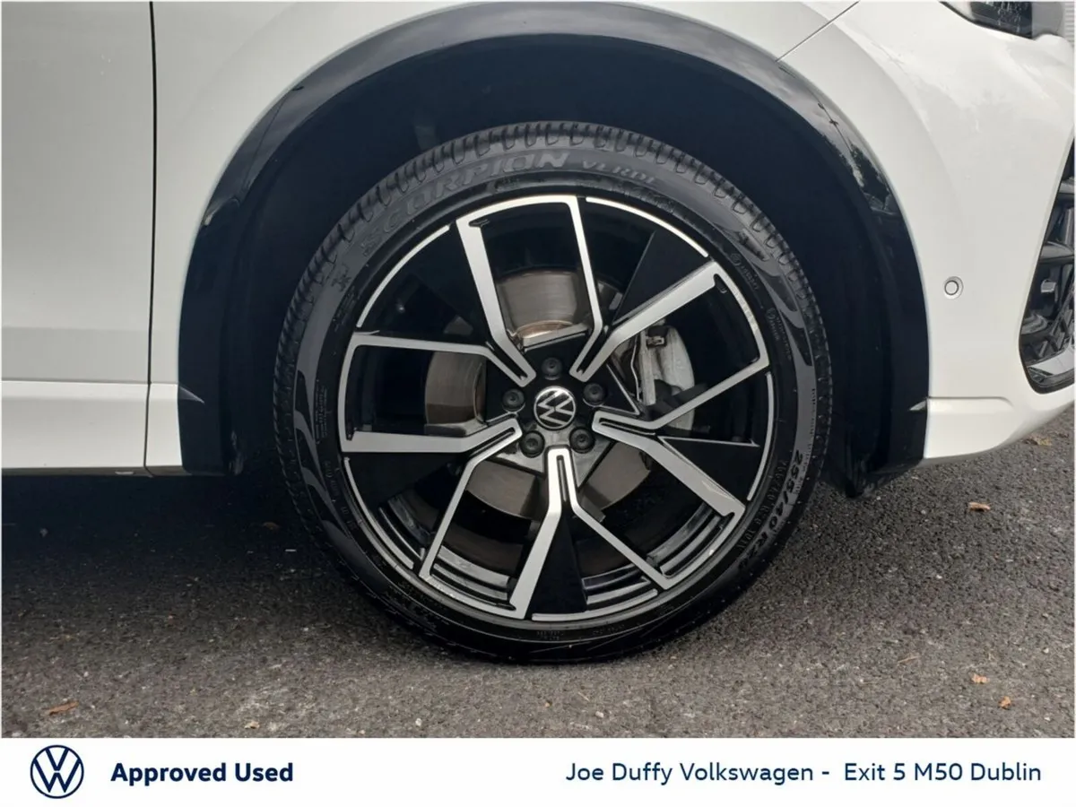 Volkswagen Tiguan SUV, Petrol Plug-in Hybrid, 2025, White