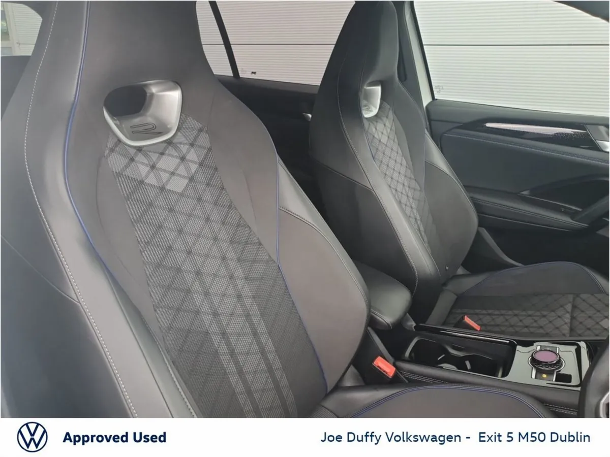 Volkswagen Tiguan SUV, Petrol Plug-in Hybrid, 2025, White