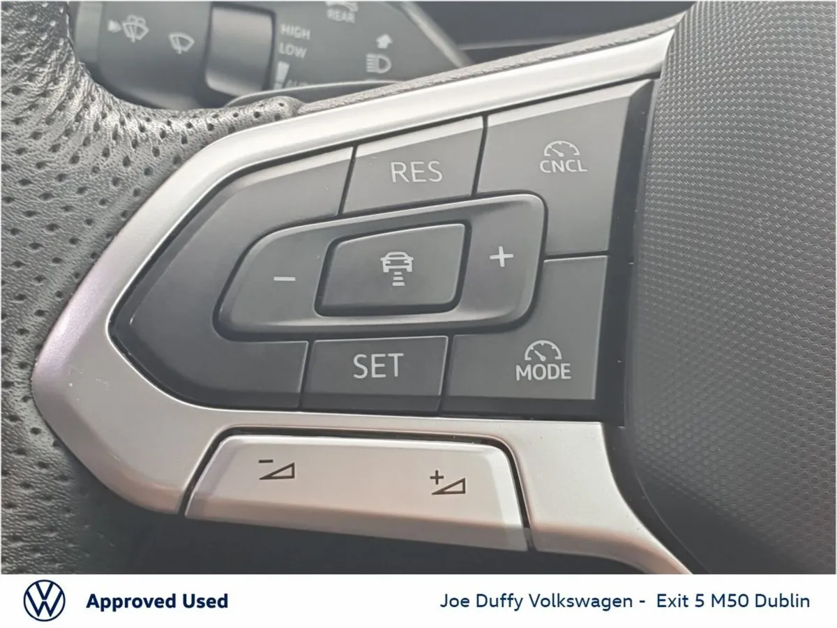 Volkswagen Tiguan SUV, Petrol Plug-in Hybrid, 2025, White