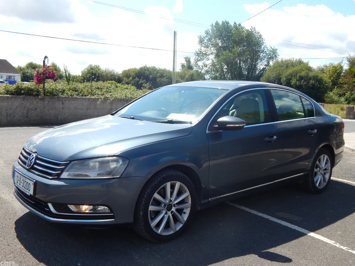 Volkswagen Passat Saloon, Diesel, 2012, Grey