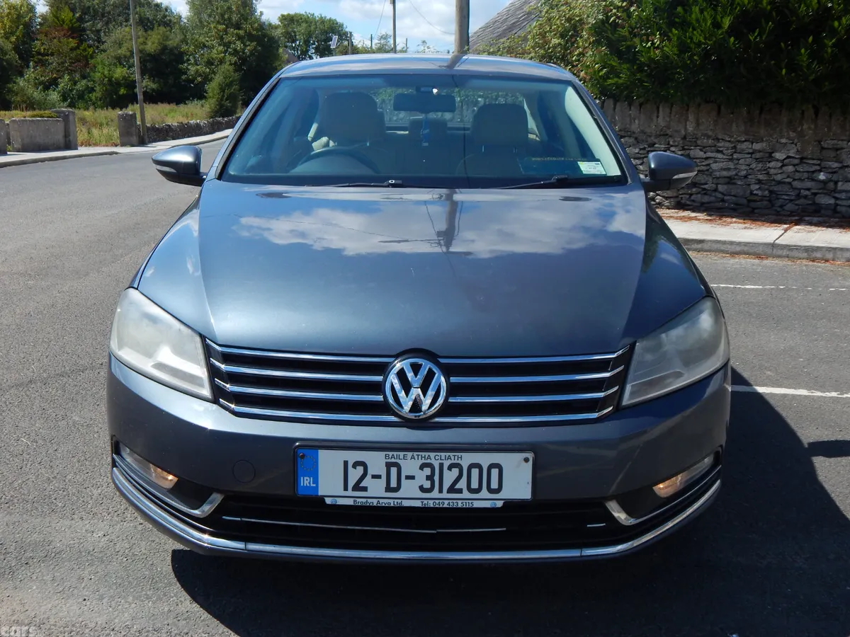 Volkswagen Passat Saloon, Diesel, 2012, Grey