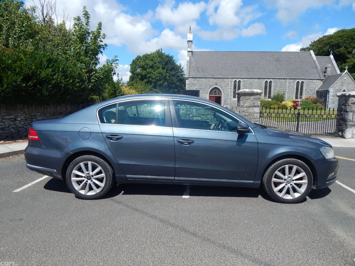 Volkswagen Passat Saloon, Diesel, 2012, Grey