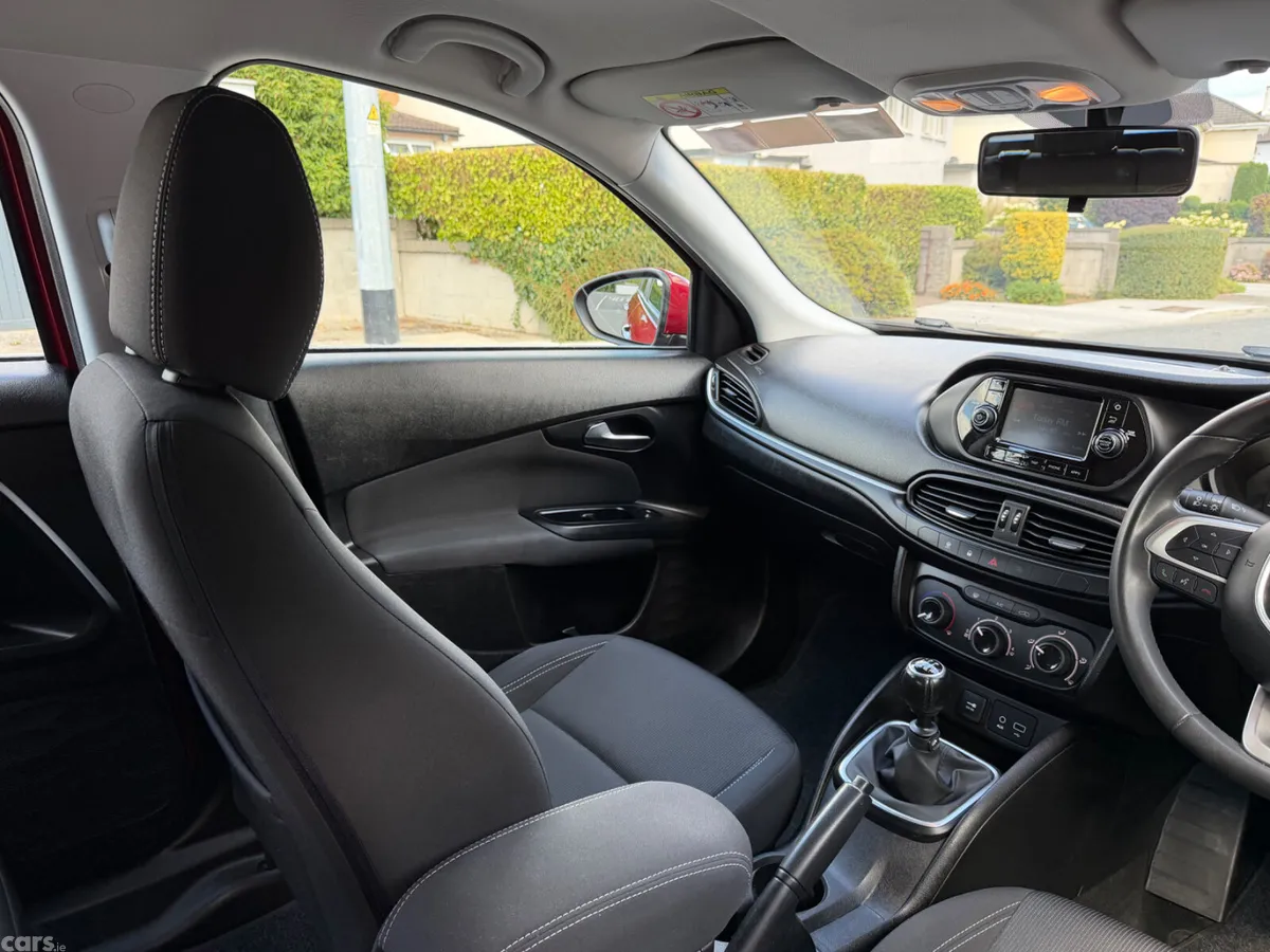 Fiat Tipo Hatchback, Petrol, 2018, Red