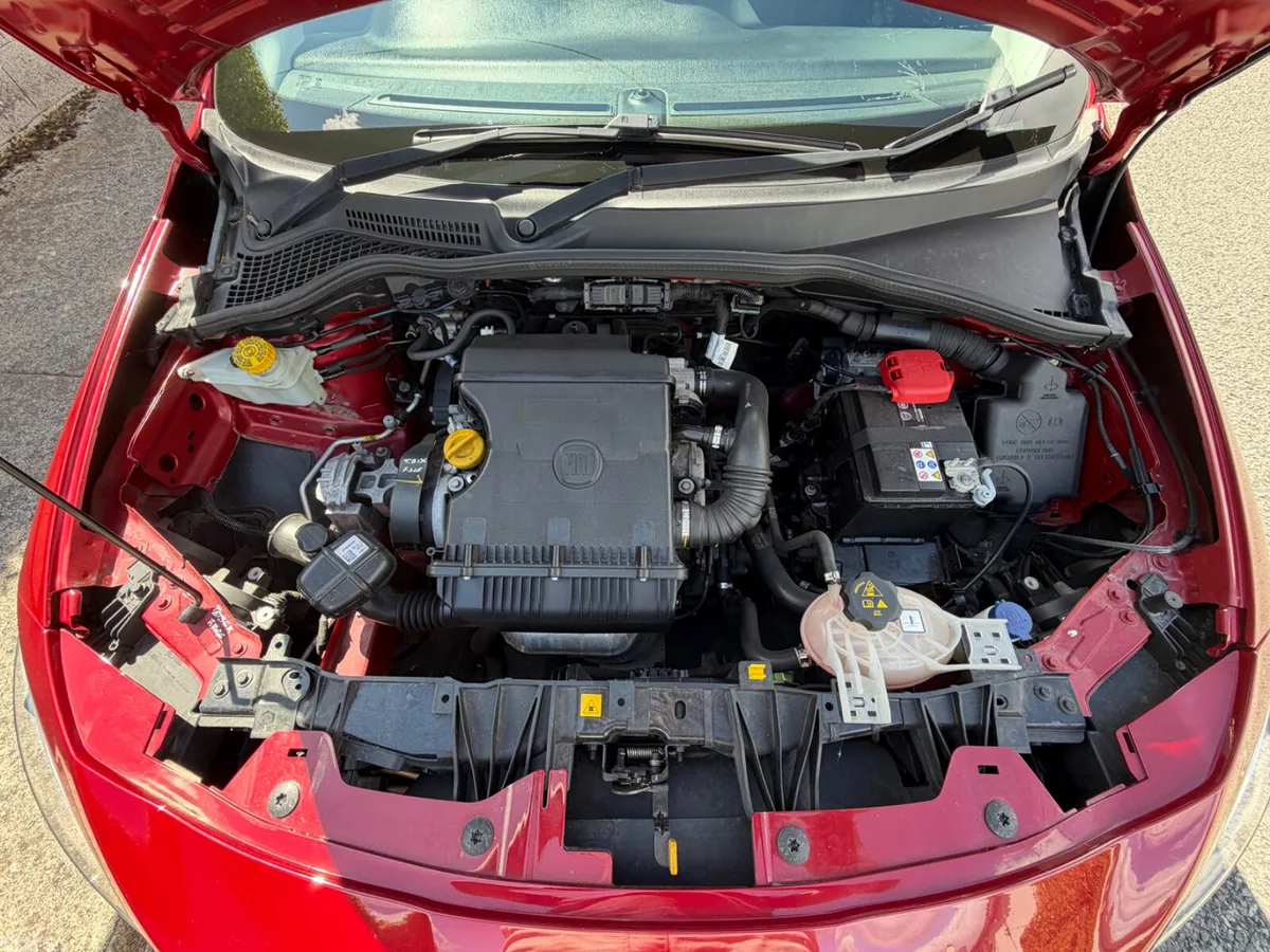 Fiat Tipo Hatchback, Petrol, 2018, Red