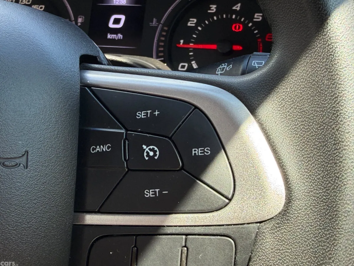 Fiat Tipo Hatchback, Petrol, 2018, Red