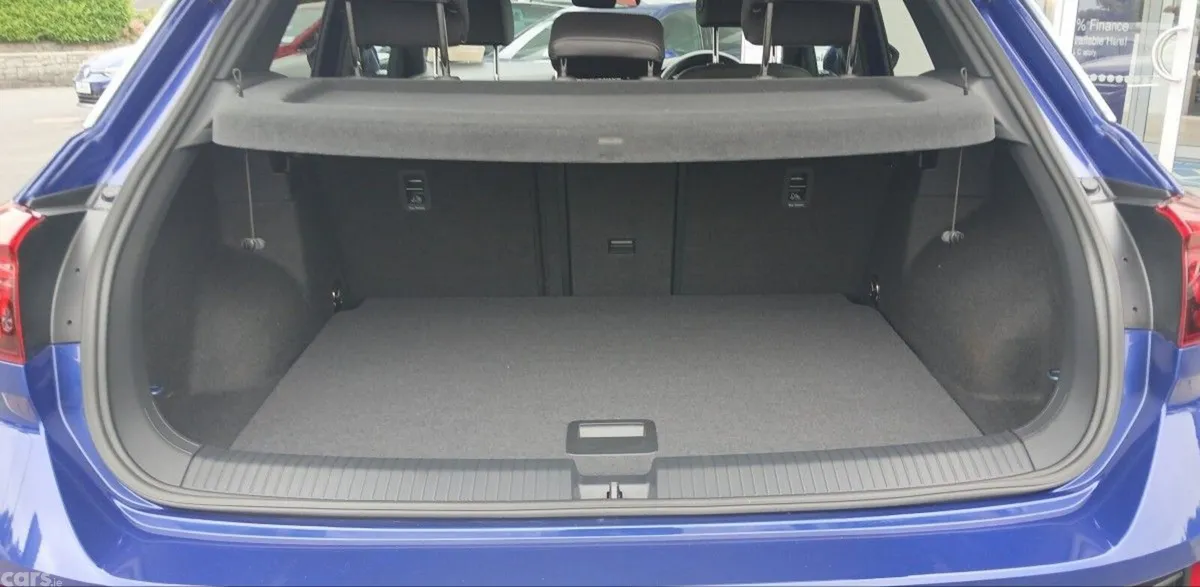 Volkswagen T-Roc SUV, Petrol, 2024, Blue