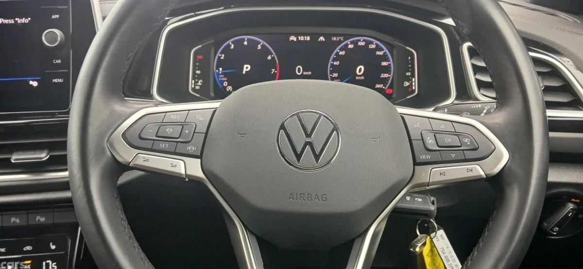 Volkswagen T-Roc SUV, Petrol, 2024, Blue