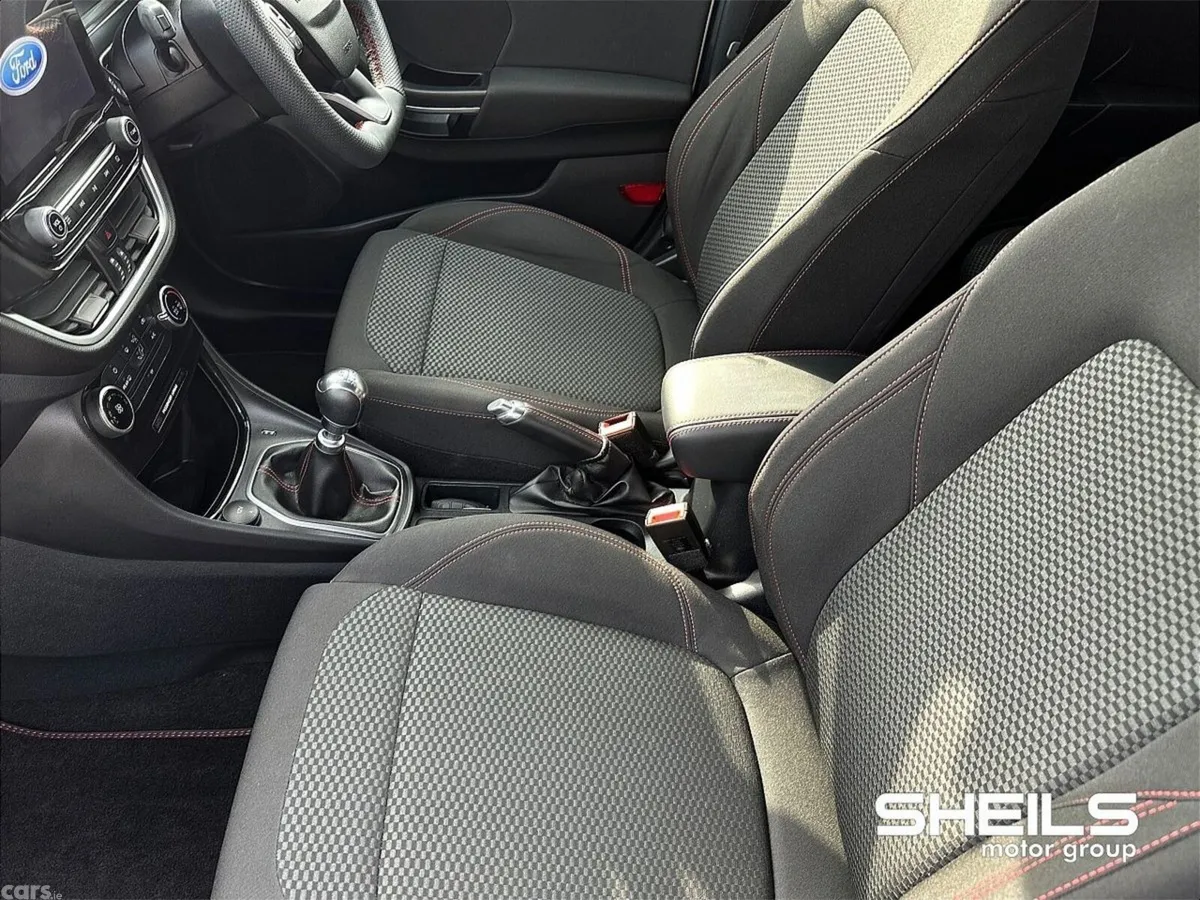 Ford Puma SUV, Petrol, 2024, White