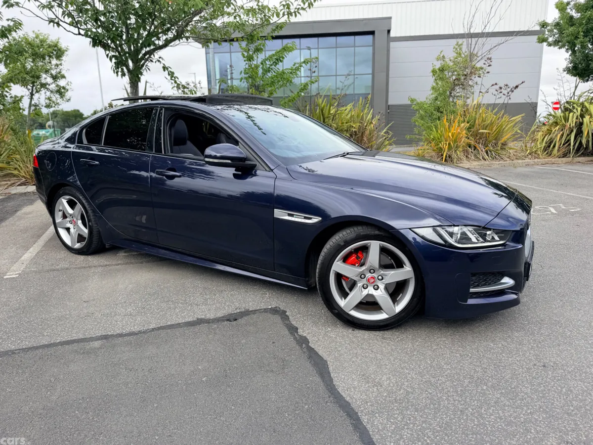 Jaguar XE Saloon, Diesel, 2016, Blue