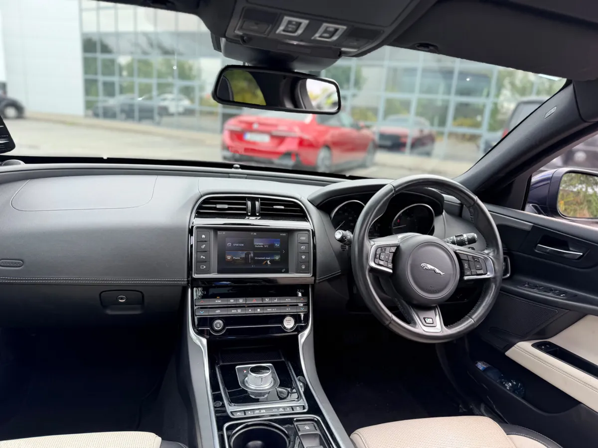 Jaguar XE Saloon, Diesel, 2016, Blue