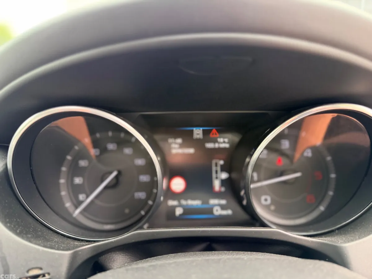 Jaguar XE Saloon, Diesel, 2016, Blue