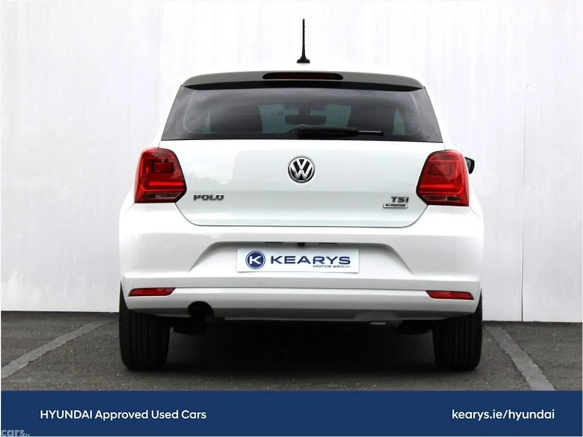 Volkswagen Polo Hatchback, Petrol, 2018, White