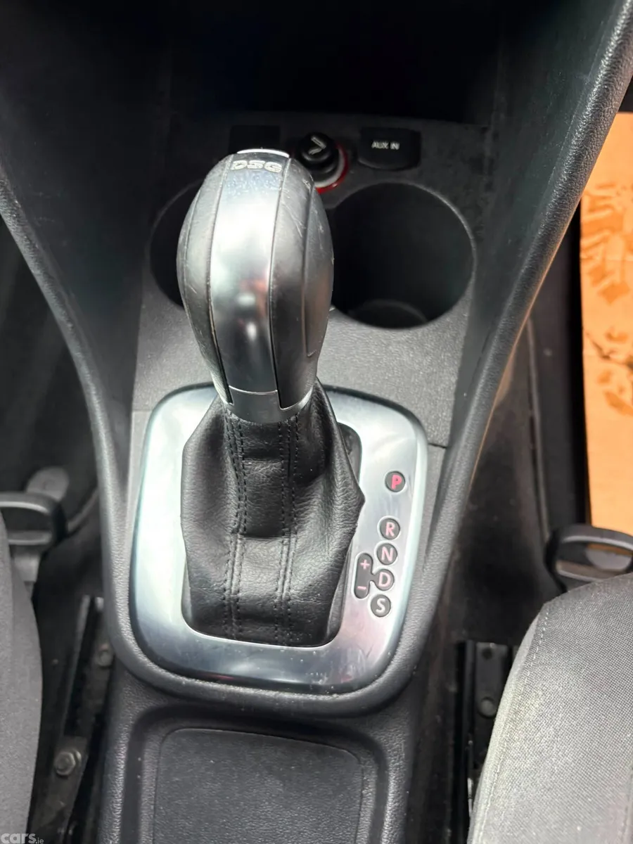 Volkswagen Polo Hatchback, Petrol, 2013, Blue