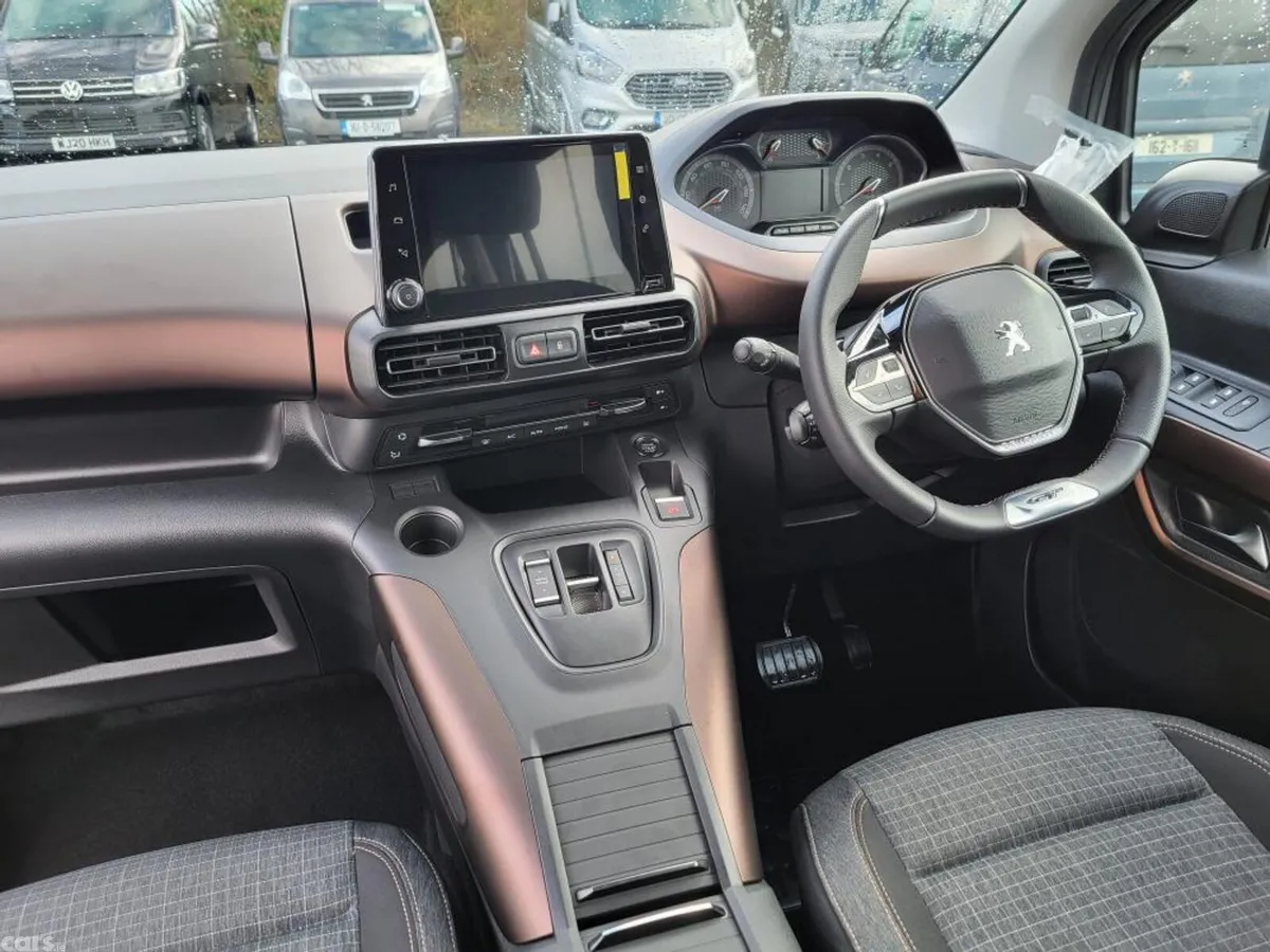 Peugeot Rifter MPV, Diesel, 2024, Grey