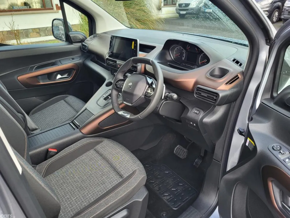 Peugeot Rifter MPV, Diesel, 2024, Grey