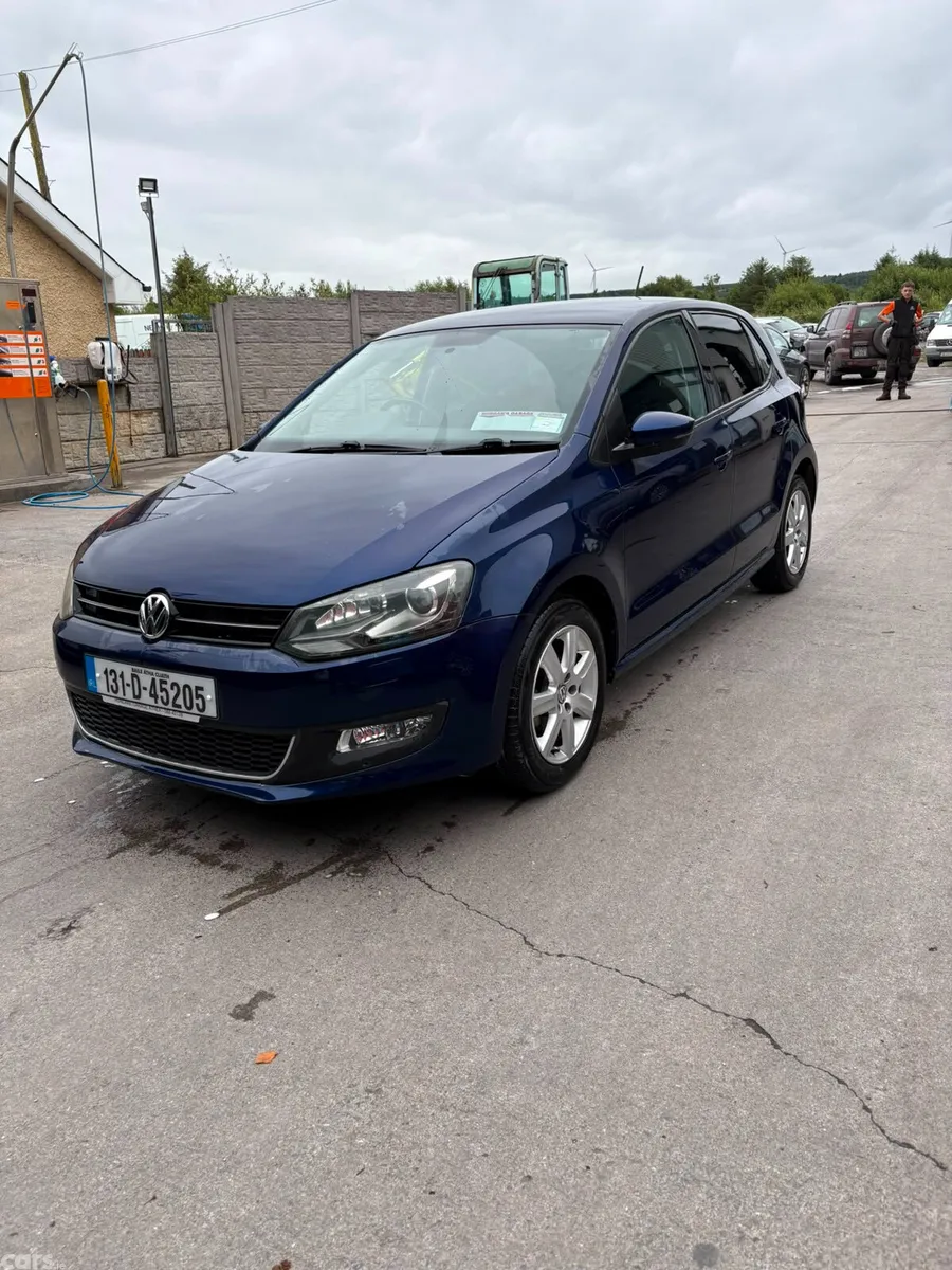 Volkswagen Polo Hatchback, Petrol, 2013, Blue