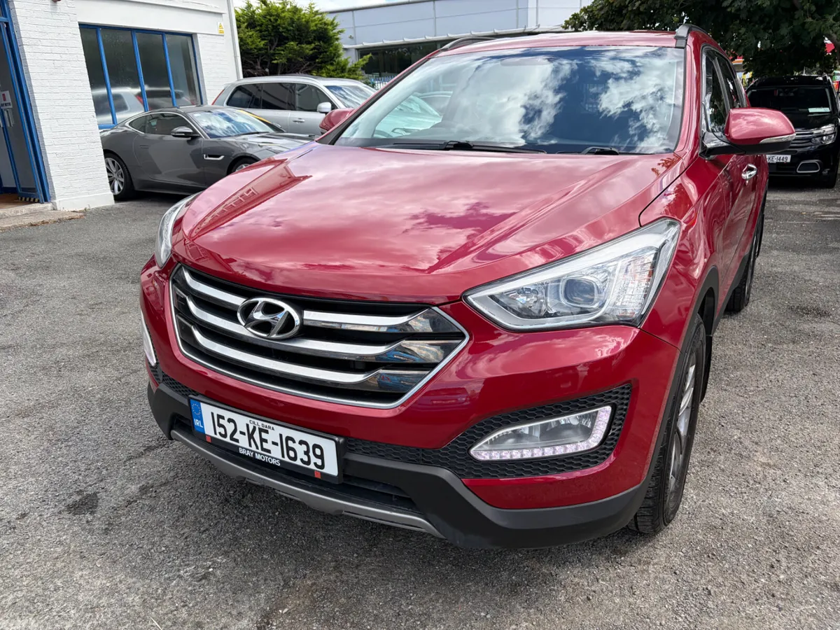 Hyundai Santa Fe SUV, Diesel, 2015, Red