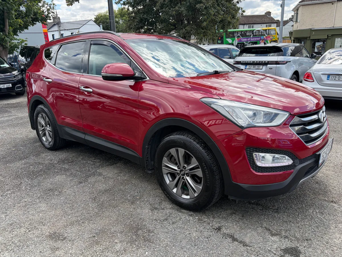 Hyundai Santa Fe SUV, Diesel, 2015, Red
