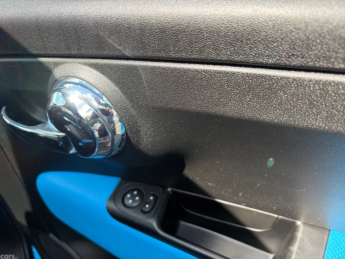 Fiat 500 Hatchback, Petrol, 2019, Blue