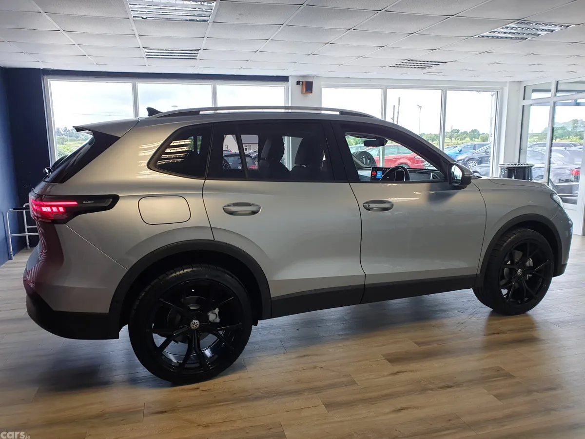 Volkswagen Tiguan SUV, Petrol Hybrid, 2025, Silver