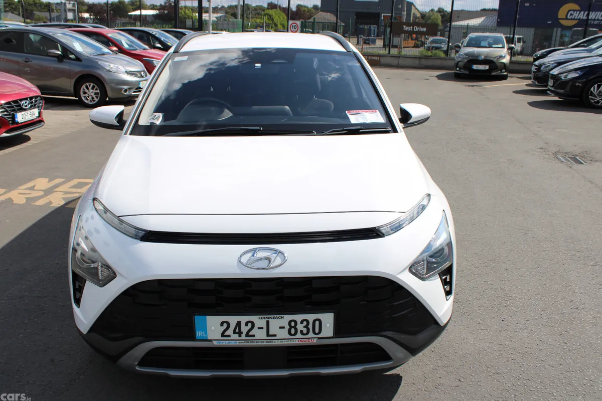 Hyundai Bayon Estate/Jeep, Petrol, 2024, White