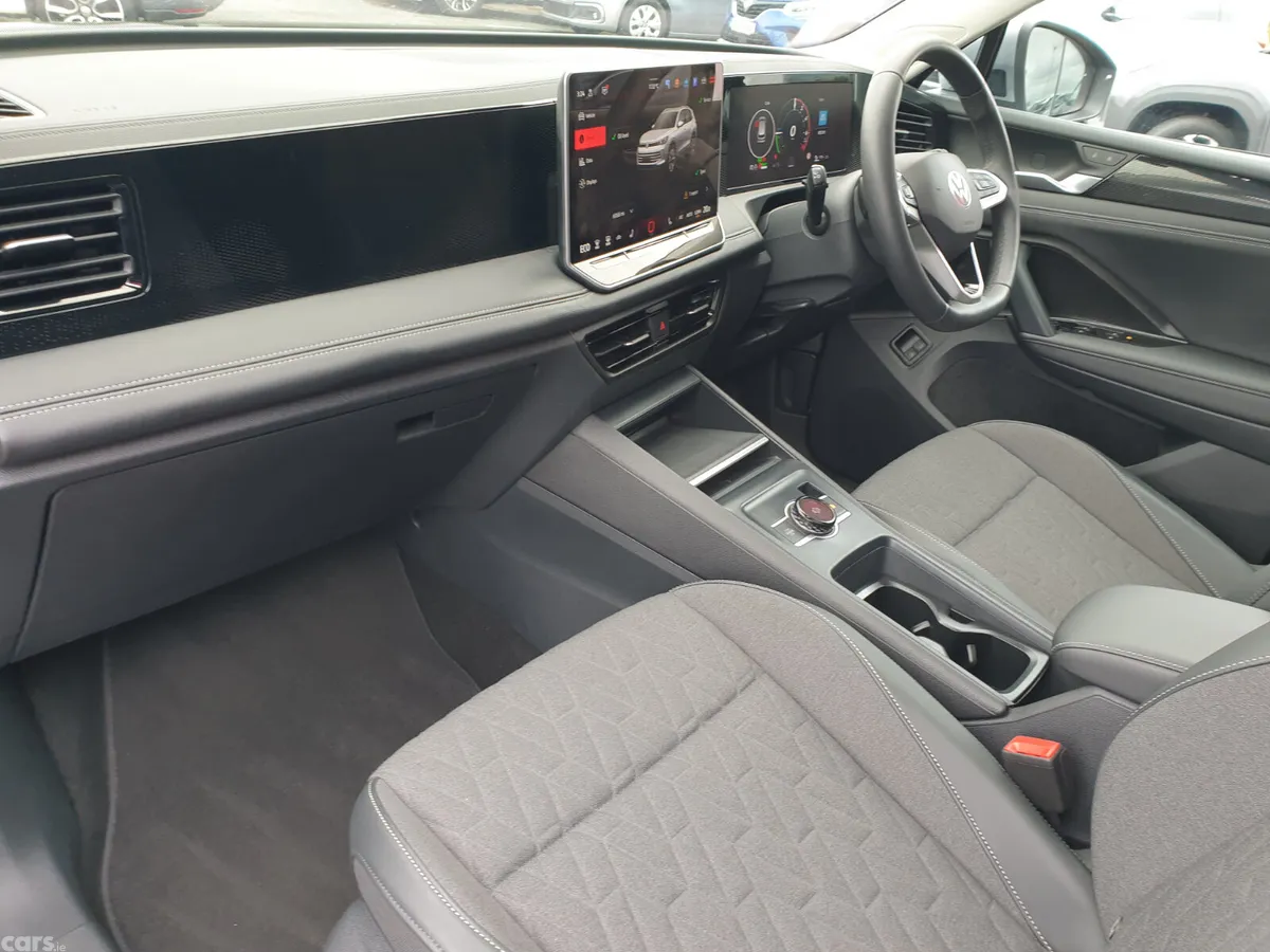Volkswagen Tiguan SUV, Petrol Hybrid, 2025, Silver