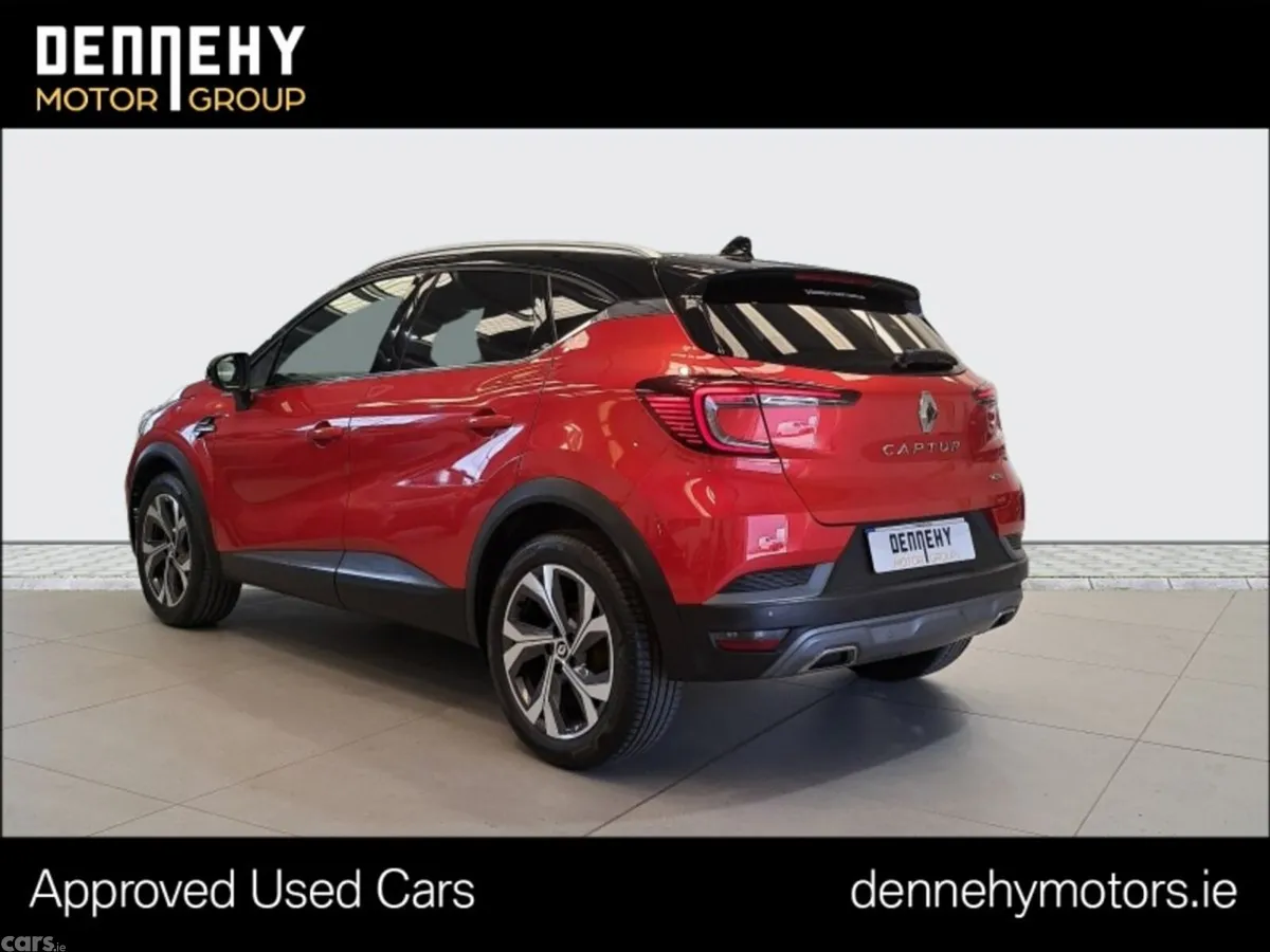 Renault Captur Hatchback, Petrol, 2022, Red