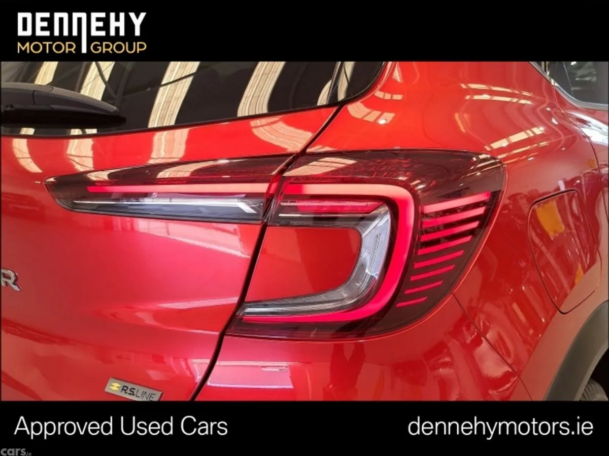 Renault Captur Hatchback, Petrol, 2022, Red