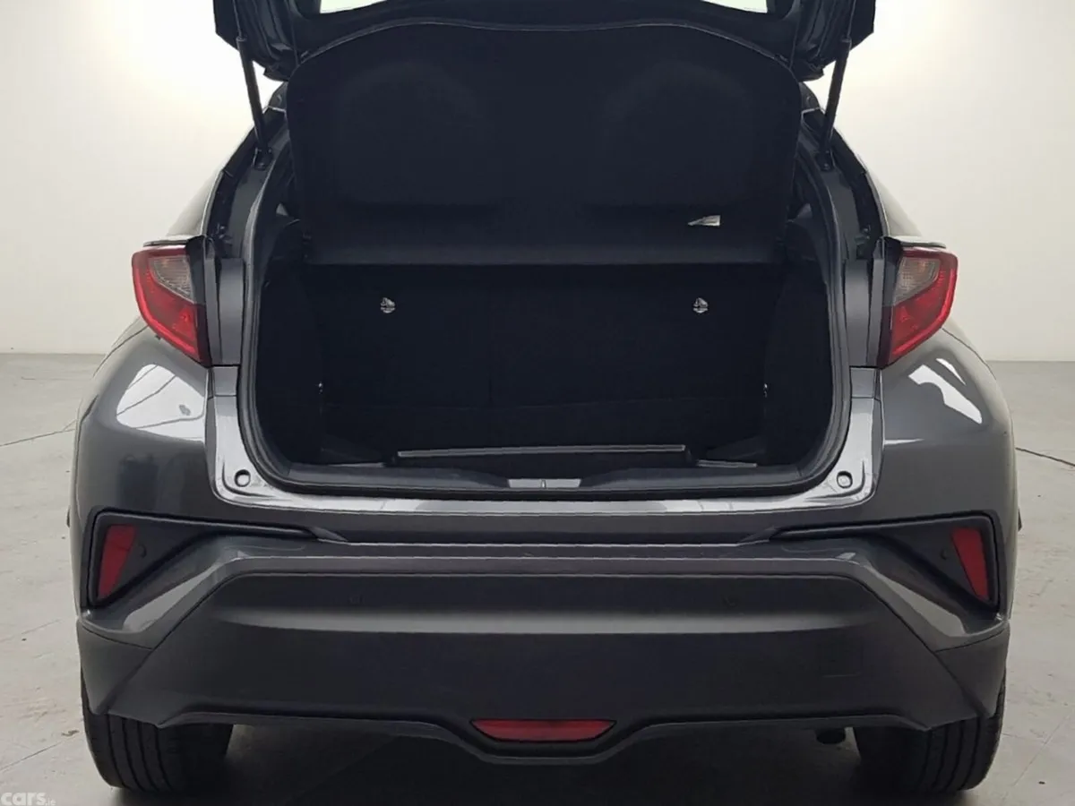 Toyota C-HR Hatchback, Petrol Hybrid, 2023, Grey