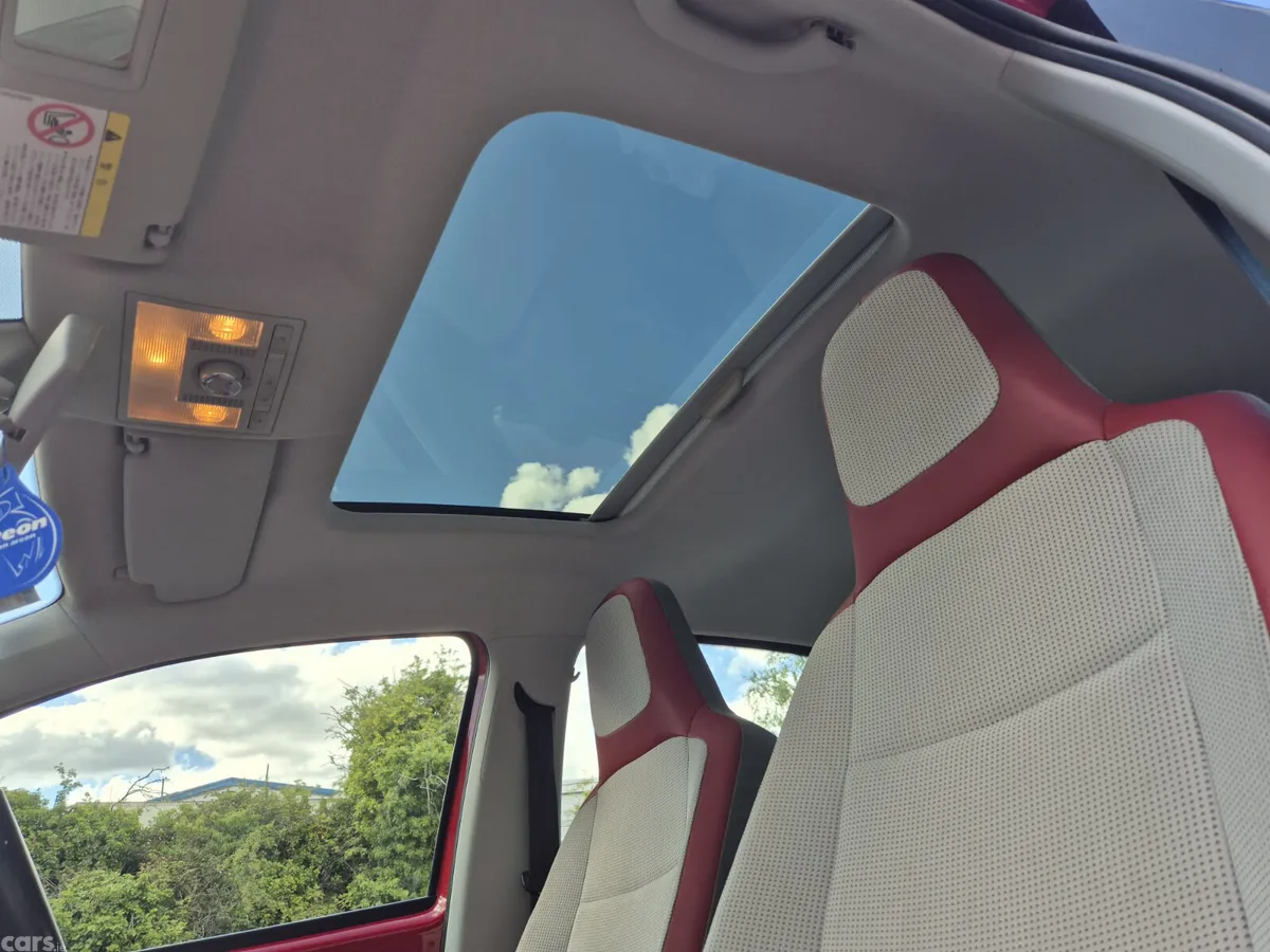 Volkswagen up! Hatchback, Petrol, 2013, Red