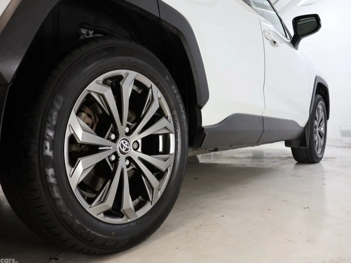 Toyota RAV4 SUV, Petrol Hybrid, 2023, White