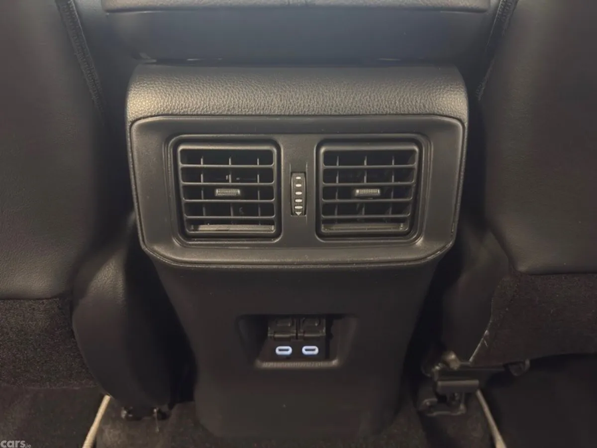 Toyota RAV4 SUV, Petrol Hybrid, 2023, White