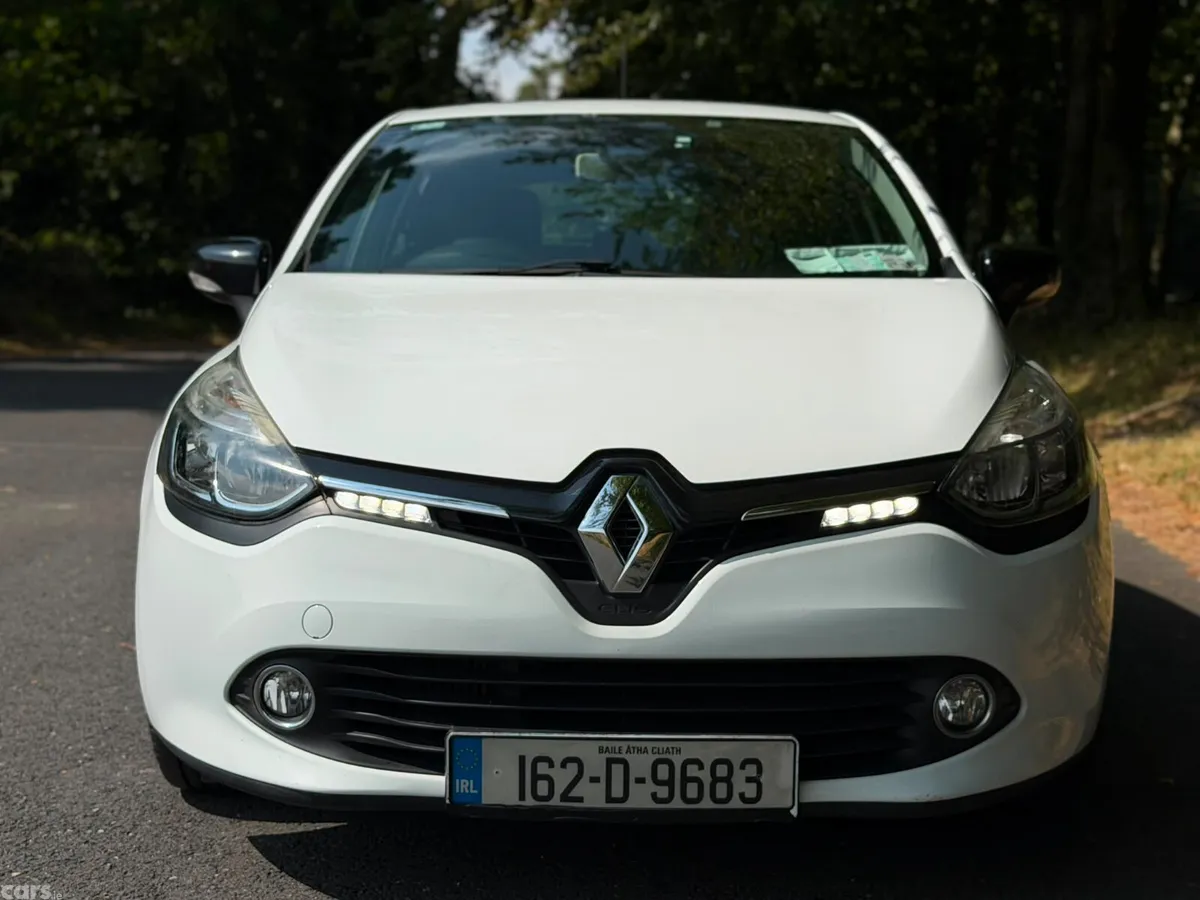 Renault Clio Hatchback, Diesel, 2016, White