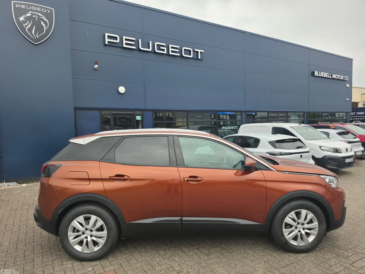Peugeot 3008 MPV, Diesel, 2020, Brown