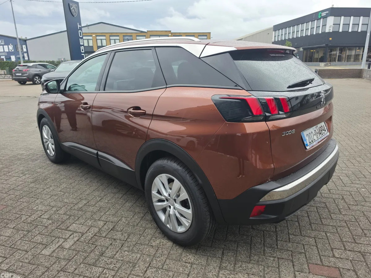 Peugeot 3008 MPV, Diesel, 2020, Brown