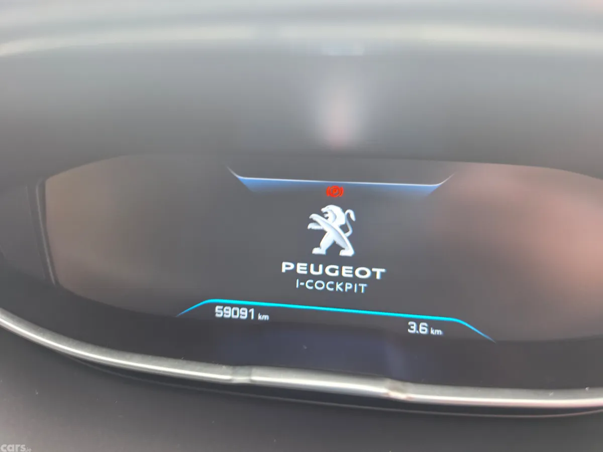 Peugeot 3008 MPV, Diesel, 2020, Brown