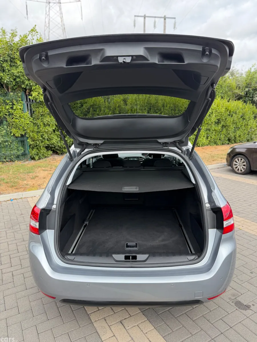 Peugeot 308 Estate, Petrol, 2015, Grey