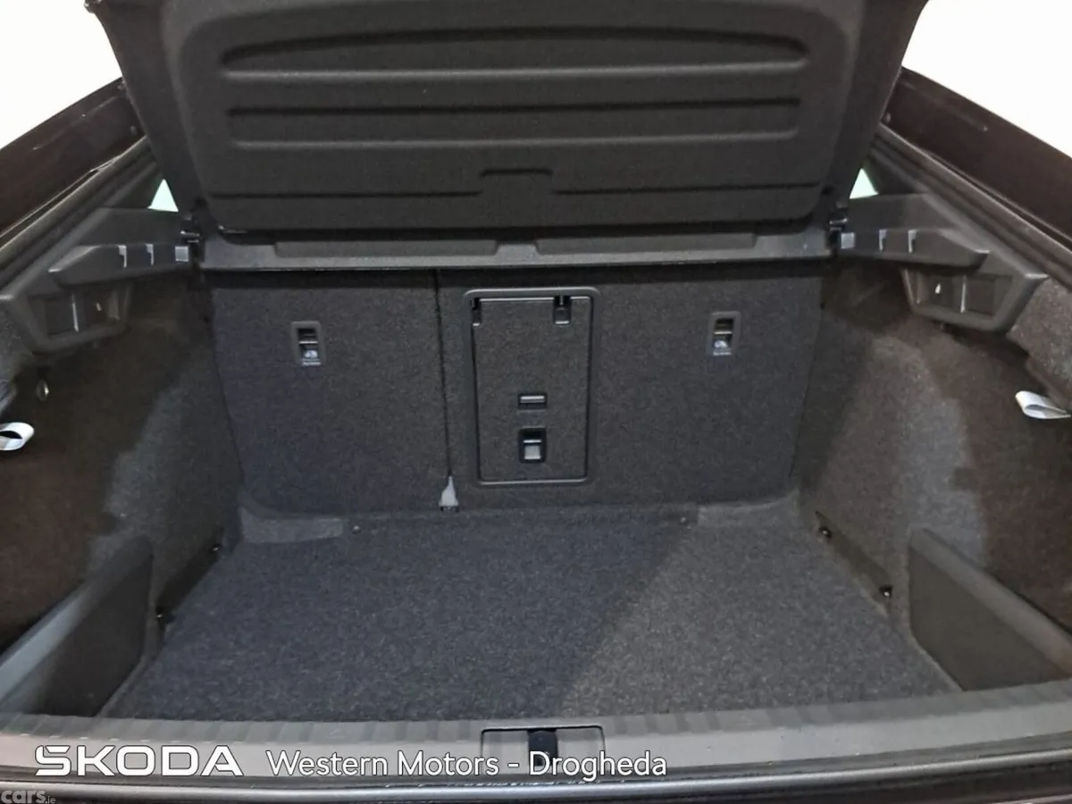 Skoda Octavia Saloon, Diesel, 2026, Purple