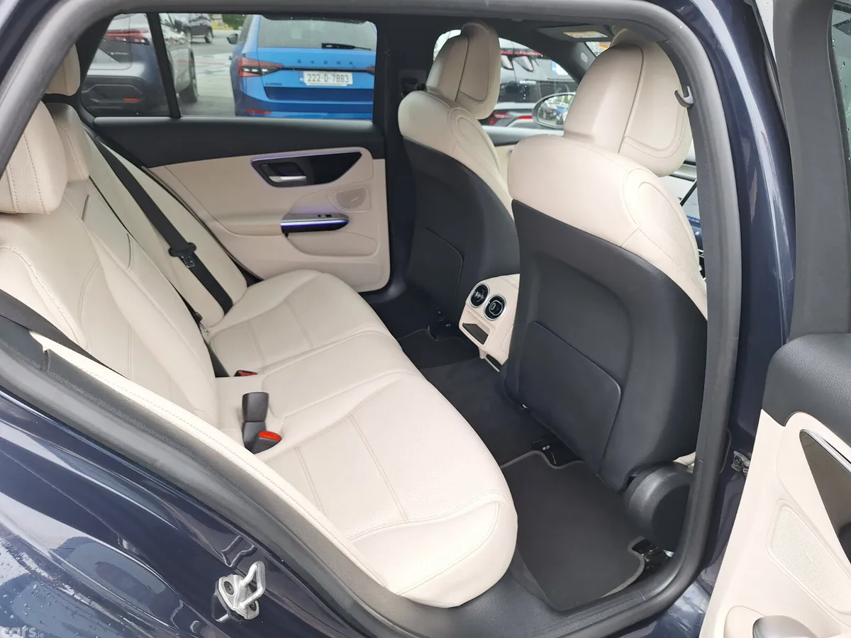 Mercedes-Benz C-Class Estate/Jeep, Diesel Hybrid, 2022, Blue