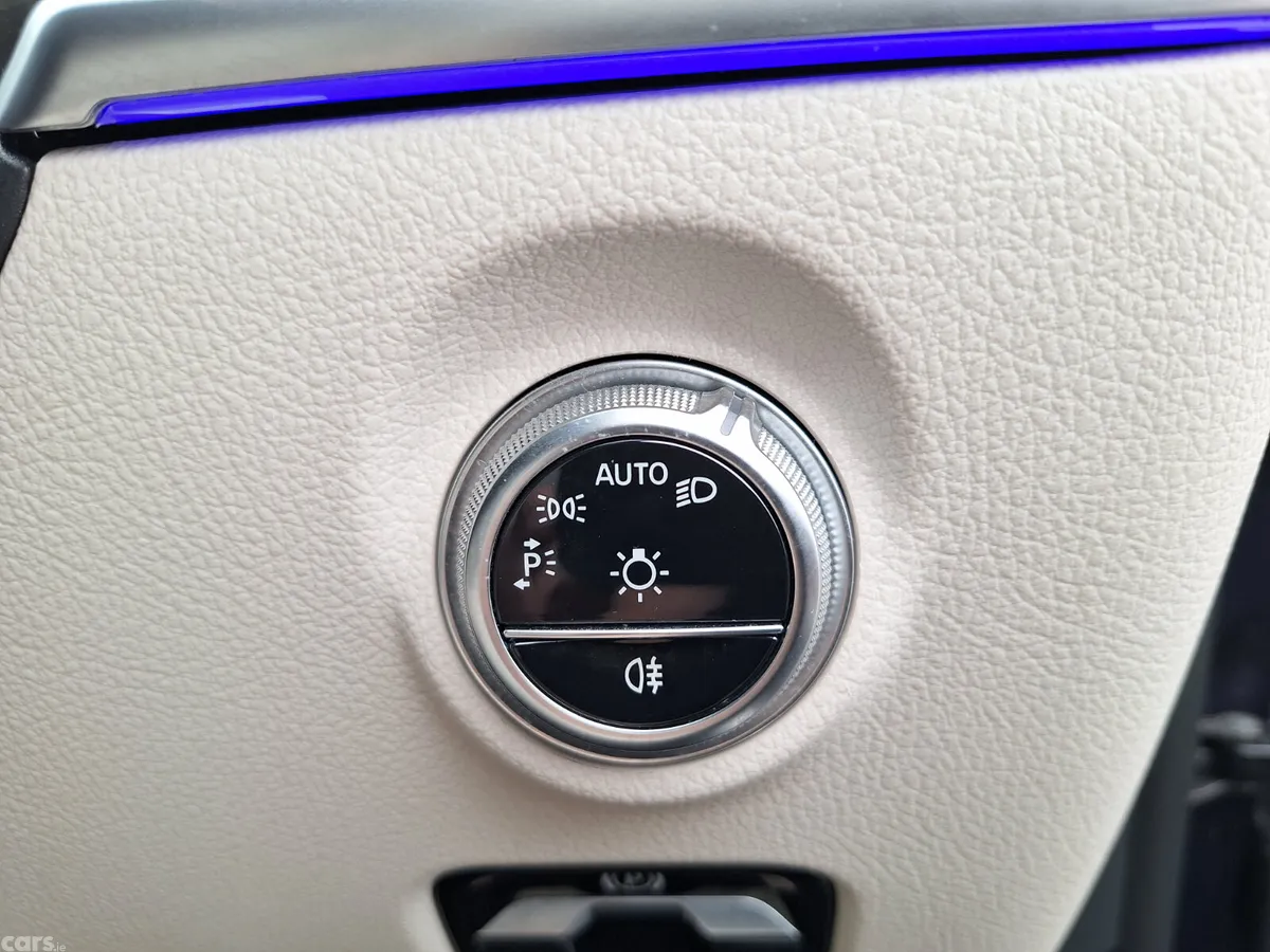 Mercedes-Benz C-Class Estate/Jeep, Diesel Hybrid, 2022, Blue